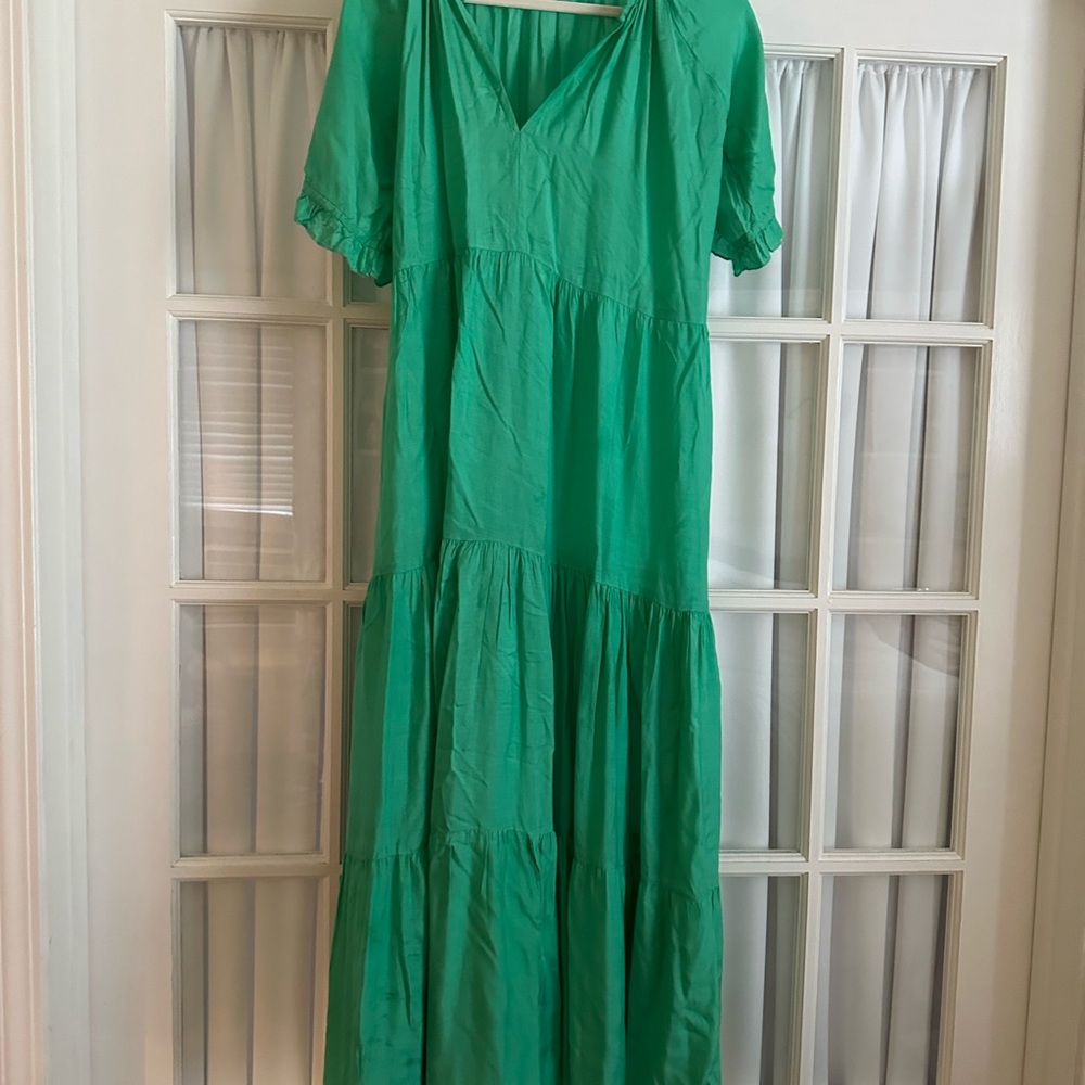 Chic Emerald Maxi Dress